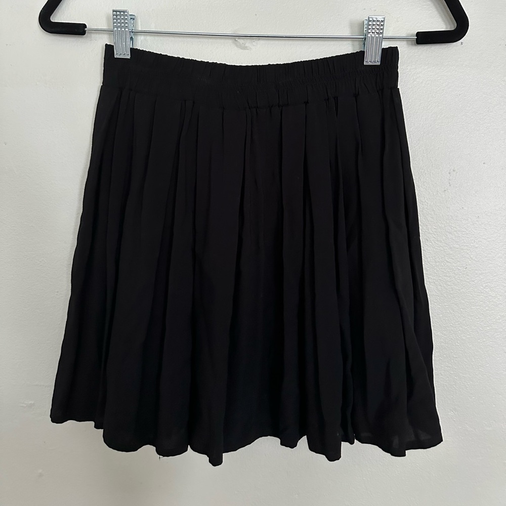 Black skirt